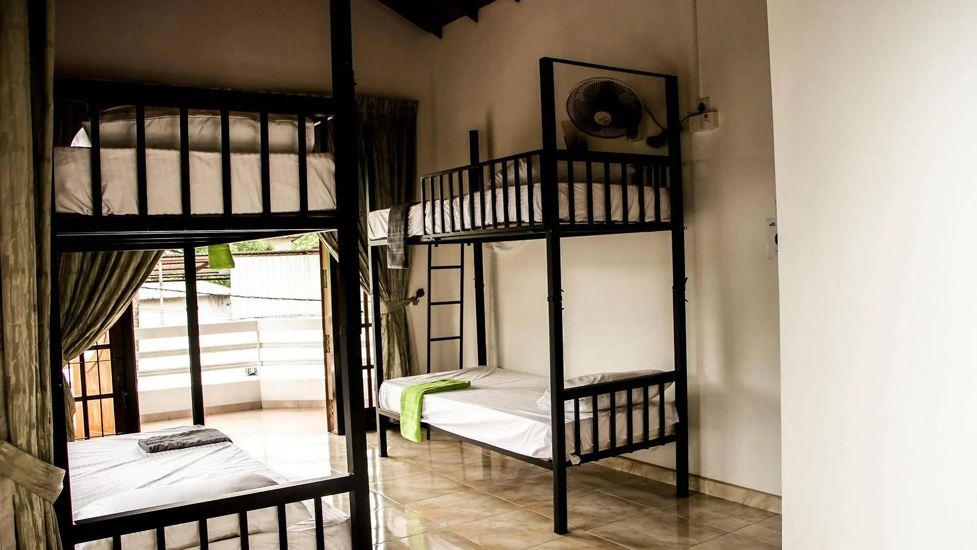 Flipflop Hostel Negombo