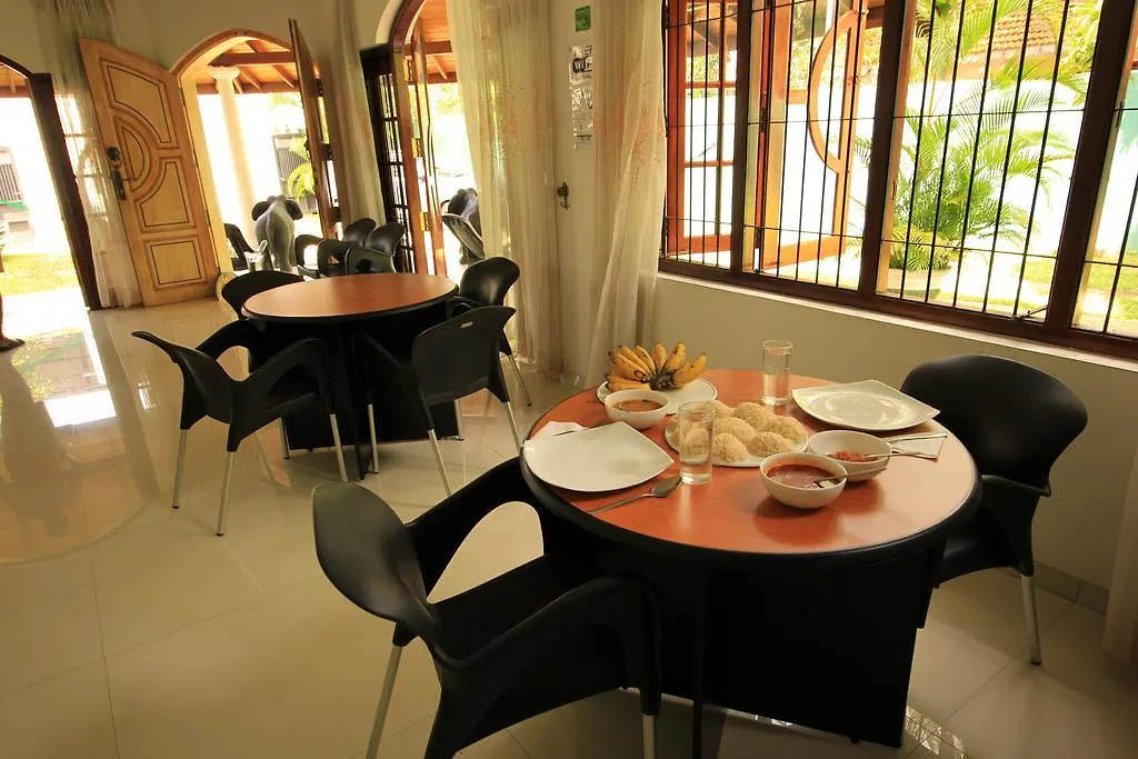 Flipflop Hostel Negombo Sri Lanka
