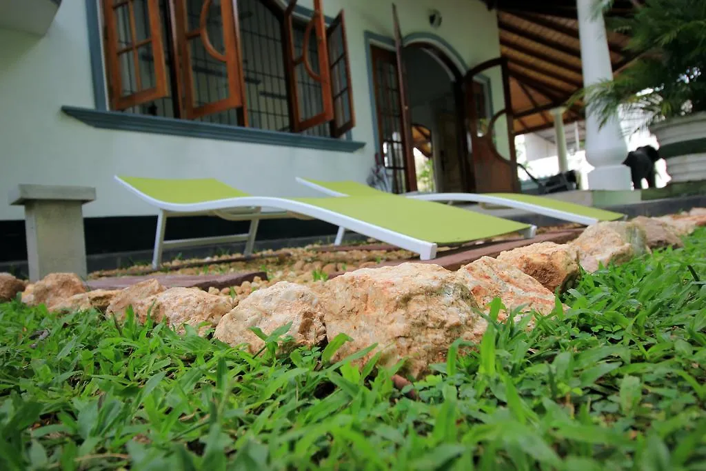 Flipflop Hostel Negombo 0*,